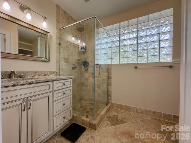 2021 Dilworth Road W, Charlotte, NC 28203