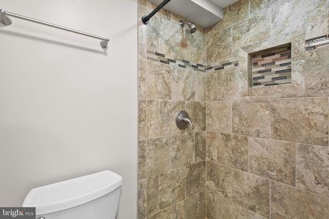 1160 BROOKWOOD LN, Glenolden, PA 19036