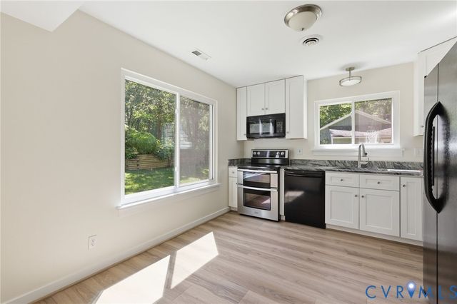 1510 Porters Mill Ct, Midlothian, VA 23114