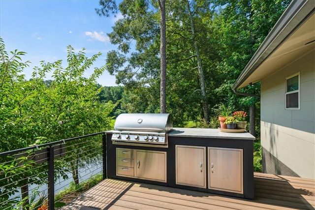 1085 Lake Charles Drive, Roswell, GA 30075