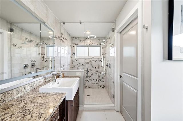 1085 Lake Charles Drive, Roswell, GA 30075