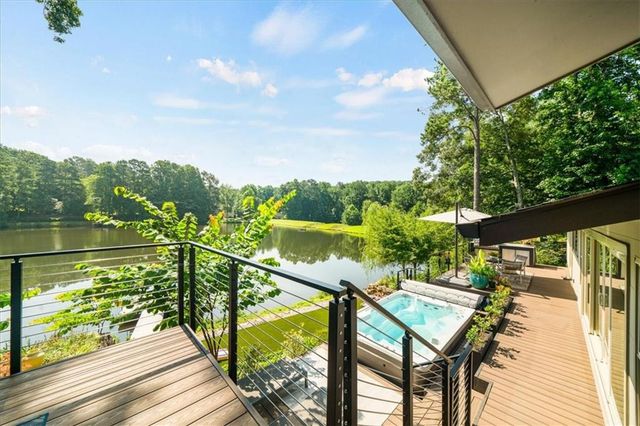 1085 Lake Charles Drive, Roswell, GA 30075