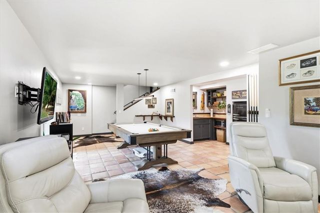 1085 Lake Charles Drive, Roswell, GA 30075