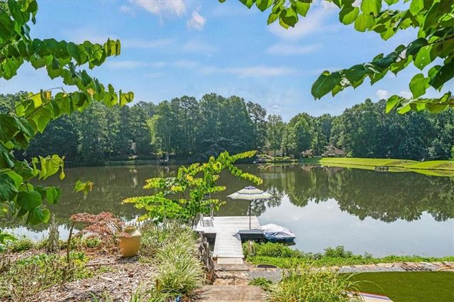 1085 Lake Charles Drive, Roswell, GA 30075
