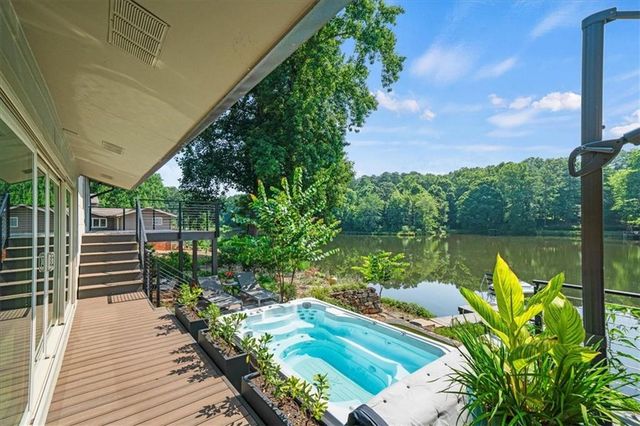 1085 Lake Charles Drive, Roswell, GA 30075