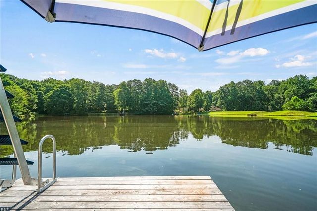 1085 Lake Charles Drive, Roswell, GA 30075