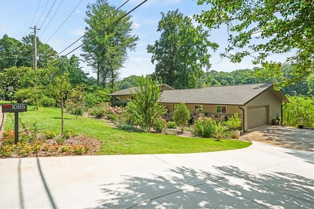 1085 Lake Charles Drive, Roswell, GA 30075
