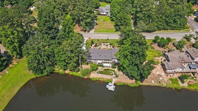 1085 Lake Charles Drive, Roswell, GA 30075