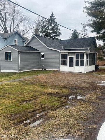 402 Kinzel Avenue, Zanesville, OH 43701