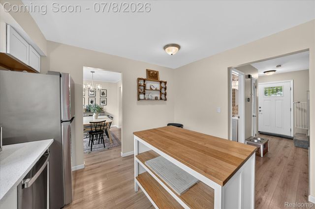 53962 Kirk Court, New Baltimore, MI 48047