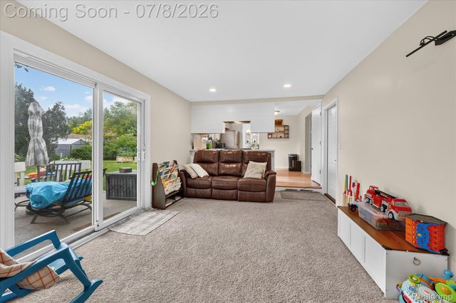 53962 Kirk Court, New Baltimore, MI 48047