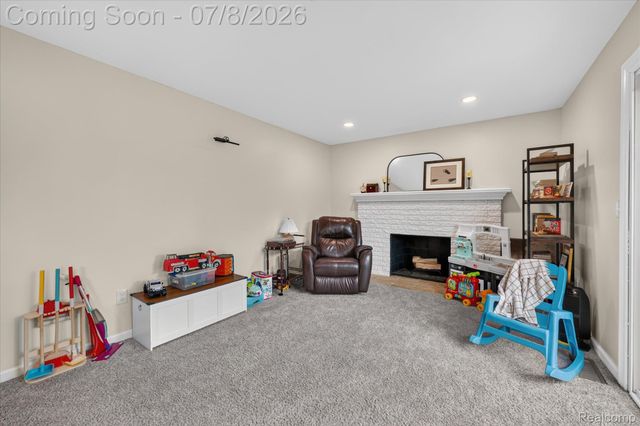 53962 Kirk Court, New Baltimore, MI 48047