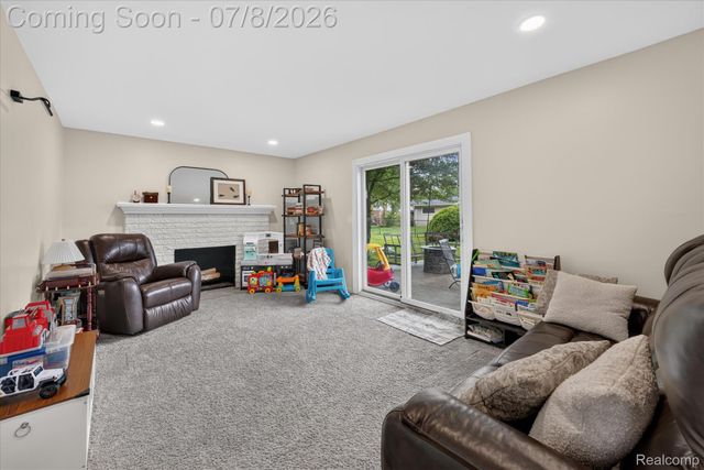53962 Kirk Court, New Baltimore, MI 48047