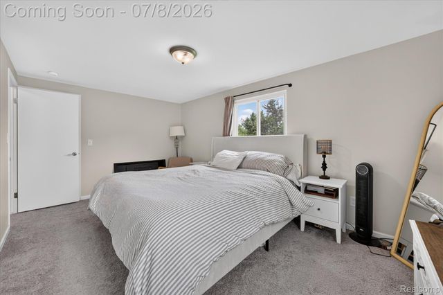 53962 Kirk Court, New Baltimore, MI 48047