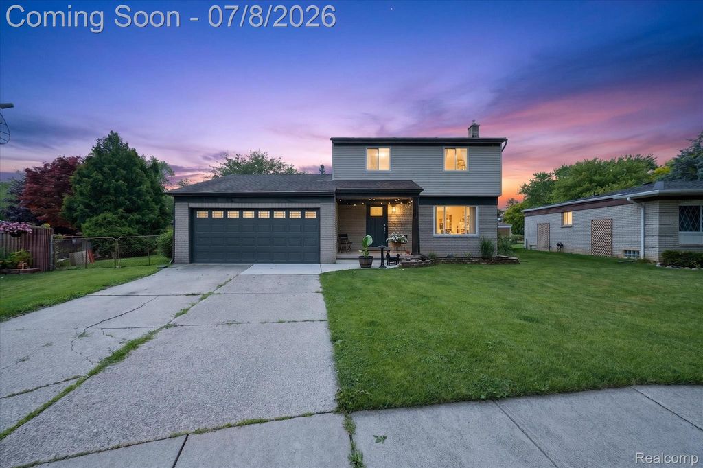 53962 Kirk Court, New Baltimore, MI 48047