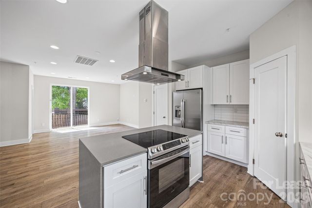 840 E 18th Street B, Charlotte, NC 28205