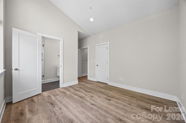 840 E 18th Street B, Charlotte, NC 28205