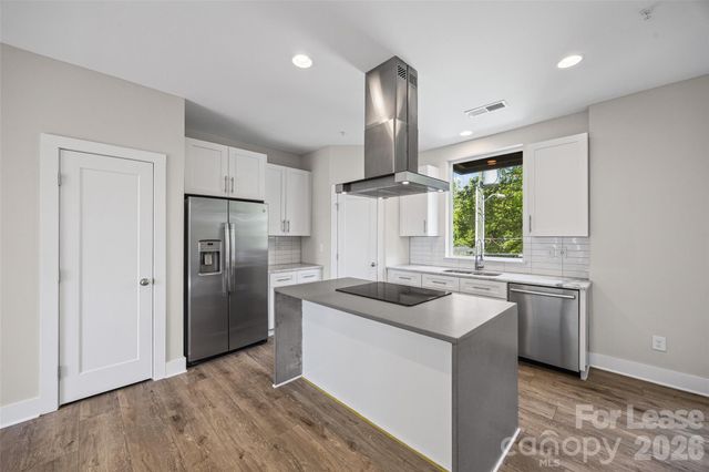 840 E 18th Street B, Charlotte, NC 28205