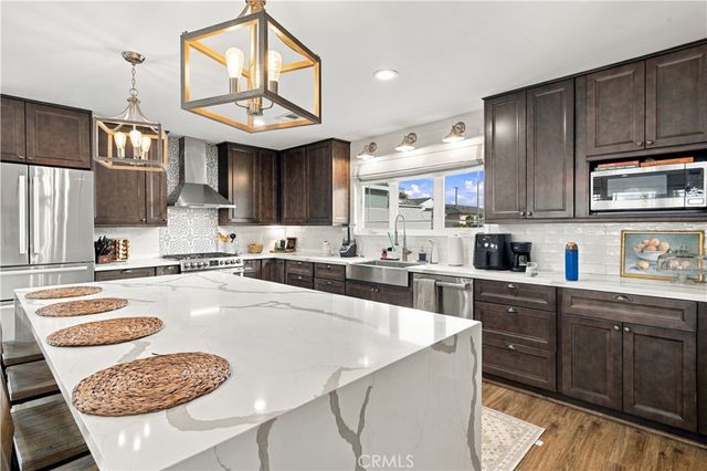 2121 Merced, La Habra, CA 90631