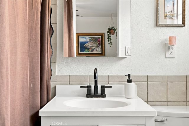 2121 Merced, La Habra, CA 90631