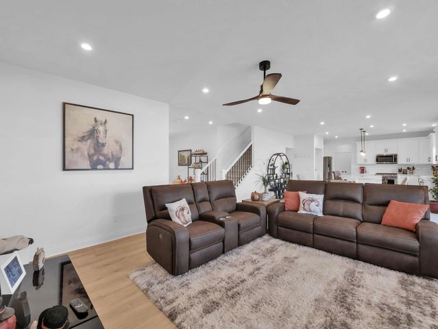 2003 Broccoli Drive, Hilliard, OH 43026