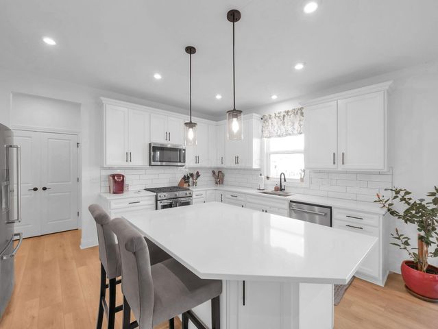 2003 Broccoli Drive, Hilliard, OH 43026