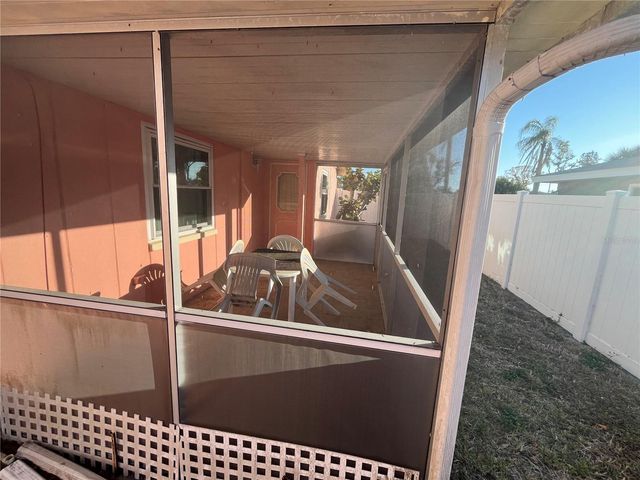 733 LAUREL AVENUE, Venice, FL 34285