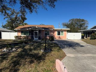 733 LAUREL AVENUE, Venice, FL 34285