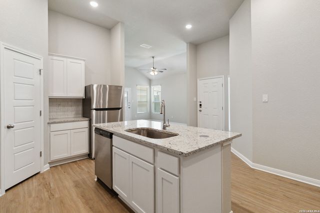 299-303 Colgin Dr, San Antonio, TX 78253