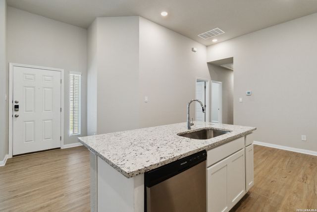 299-303 Colgin Dr, San Antonio, TX 78253