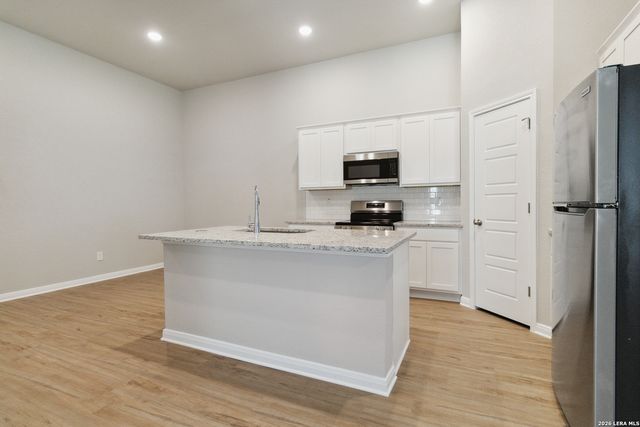 299-303 Colgin Dr, San Antonio, TX 78253