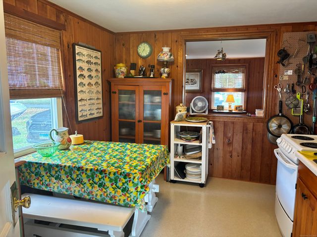 42 Sea Breeze Avenue, East Lyme, CT 06357