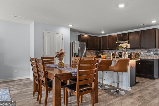 6550 Beaver Creek Trail, Atlanta, GA 30349