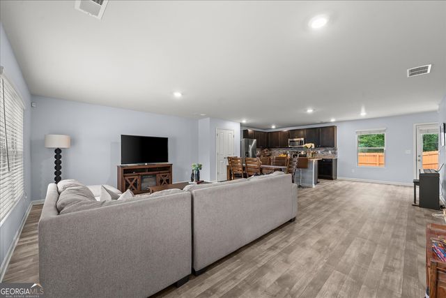 6550 Beaver Creek Trail, Atlanta, GA 30349
