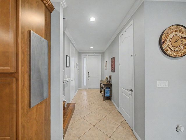 4560 Mediterranean Circle, Palm Beach Gardens, FL 33418