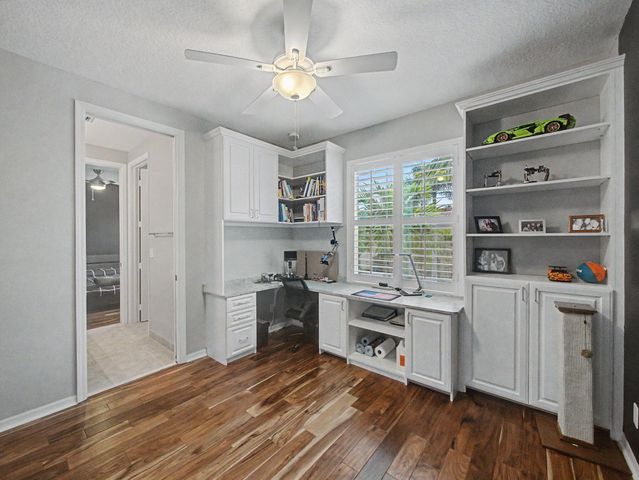 4560 Mediterranean Circle, Palm Beach Gardens, FL 33418