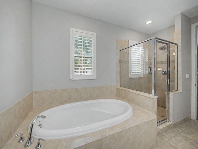 4560 Mediterranean Circle, Palm Beach Gardens, FL 33418