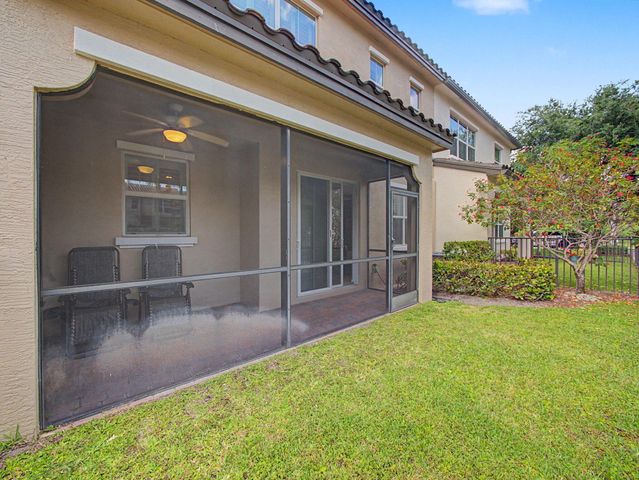 4560 Mediterranean Circle, Palm Beach Gardens, FL 33418