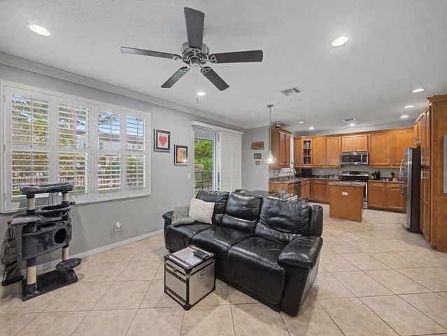 4560 Mediterranean Circle, Palm Beach Gardens, FL 33418