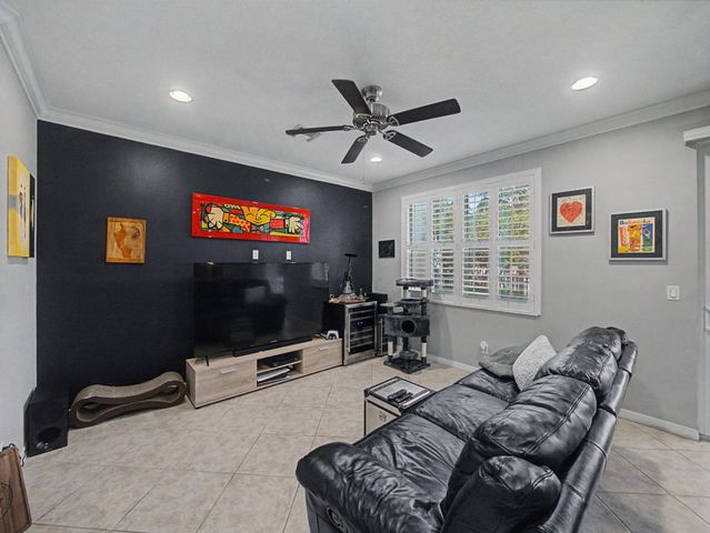 4560 Mediterranean Circle, Palm Beach Gardens, FL 33418