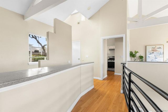 1084 Johnson Ave, San Diego, CA 92103