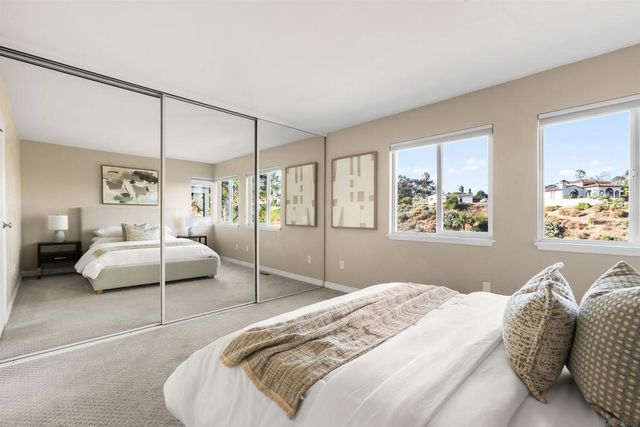1084 Johnson Ave, San Diego, CA 92103