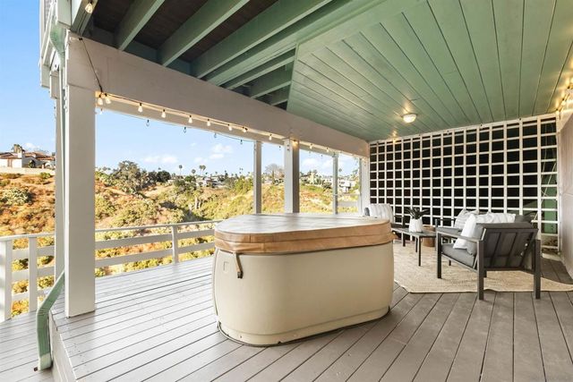 1084 Johnson Ave, San Diego, CA 92103