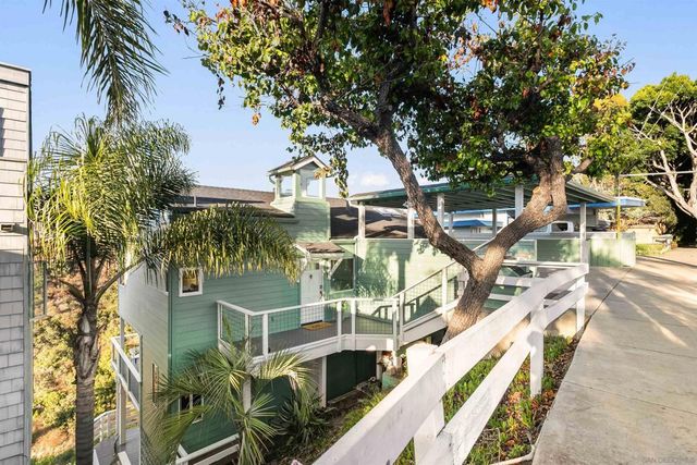 1084 Johnson Ave, San Diego, CA 92103