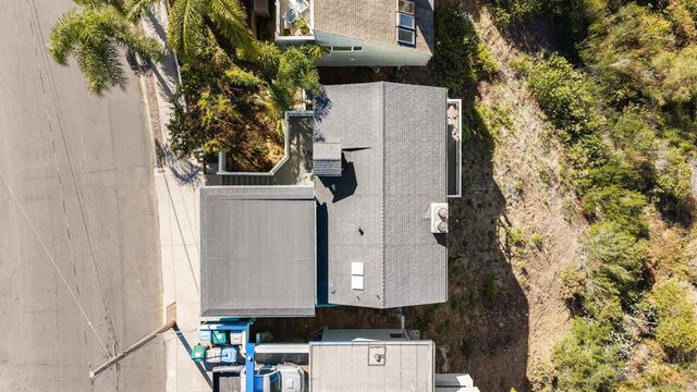 1084 Johnson Ave, San Diego, CA 92103