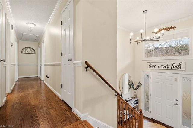 896 Oakhaven Forest Drive, Winston-salem, NC 27105