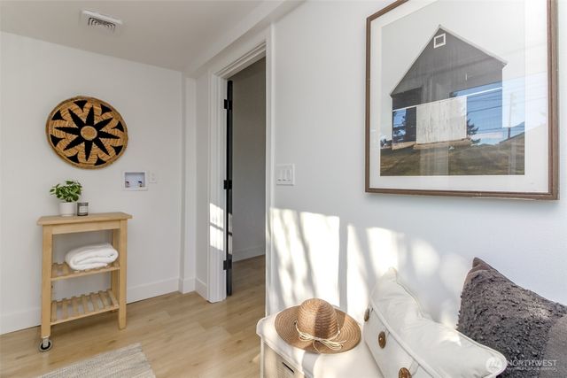 220 E 63RD Street, Tacoma, WA 98404