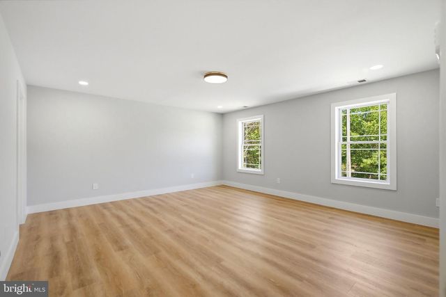 125 PENNSYLVANIA, Barnegat, NJ 08005