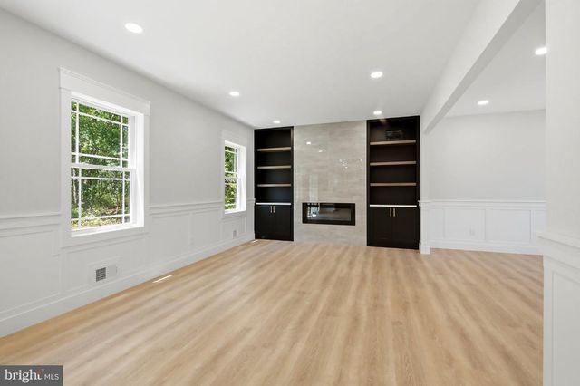 125 PENNSYLVANIA, Barnegat, NJ 08005