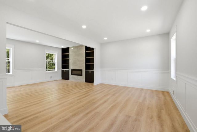 125 PENNSYLVANIA, Barnegat, NJ 08005